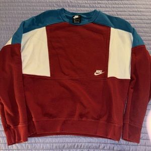 Nike - Color block Crewneck